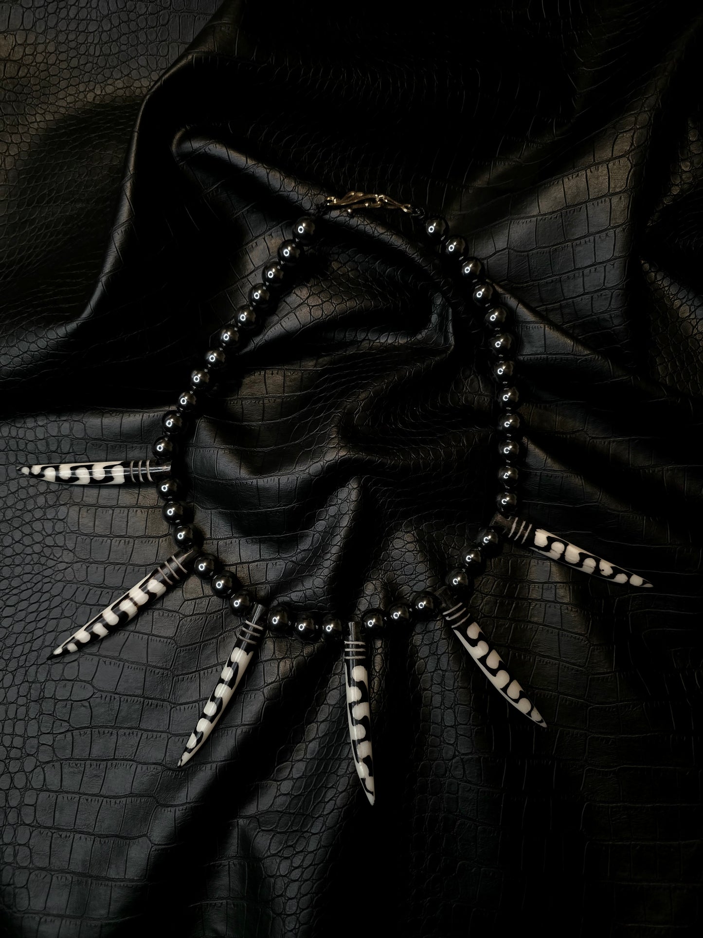 IVORY NOIR